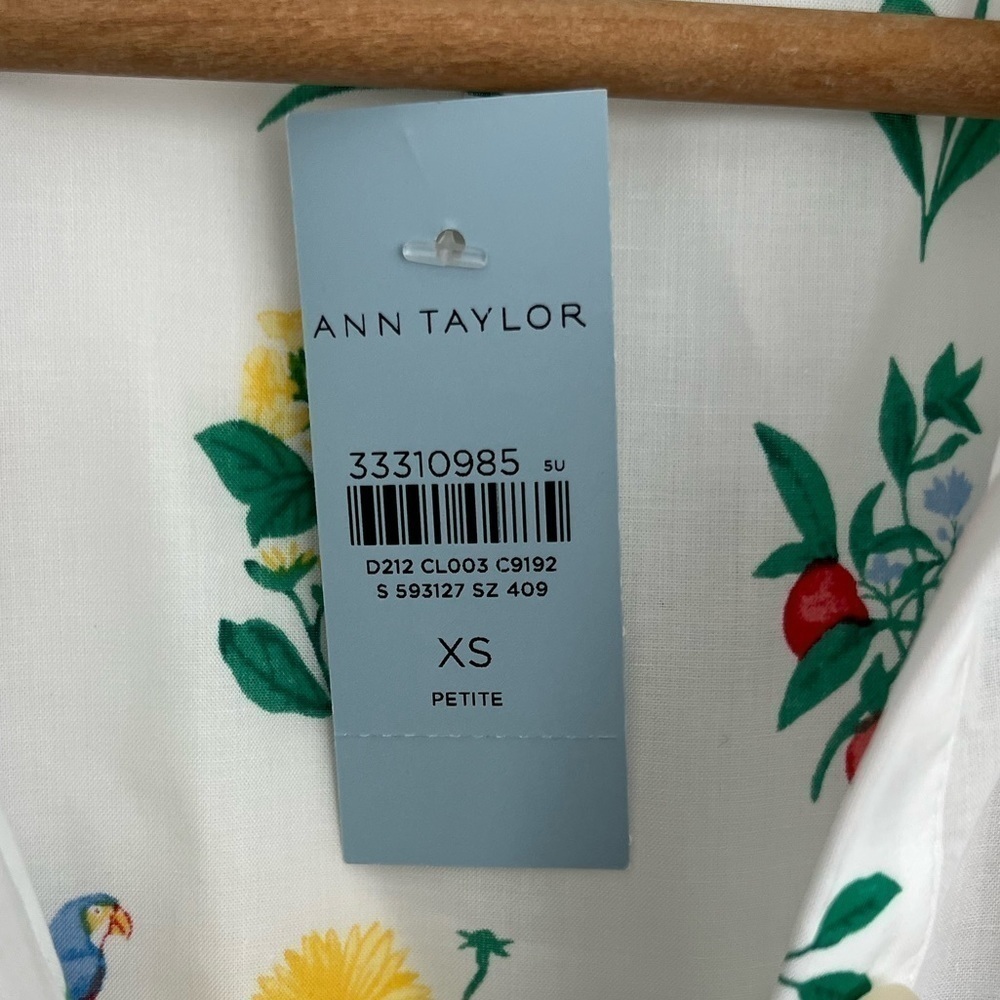 NWT Ann Taylor Sleeveless Blouse - Picture 5 of 6